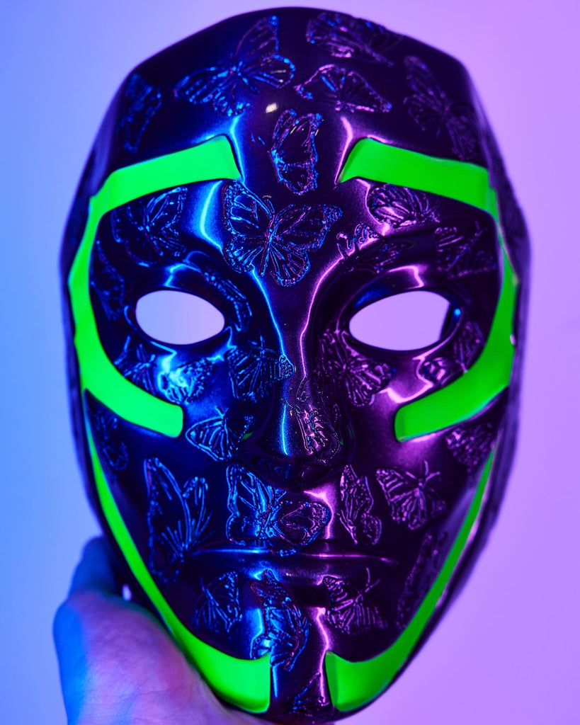 Johnny 3 Tears V Chrome mask from Hollywood Undead